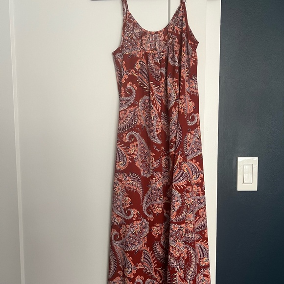 Band of Gypsies, sleeveless paisley, print maxi dress - Picture 2 of 4